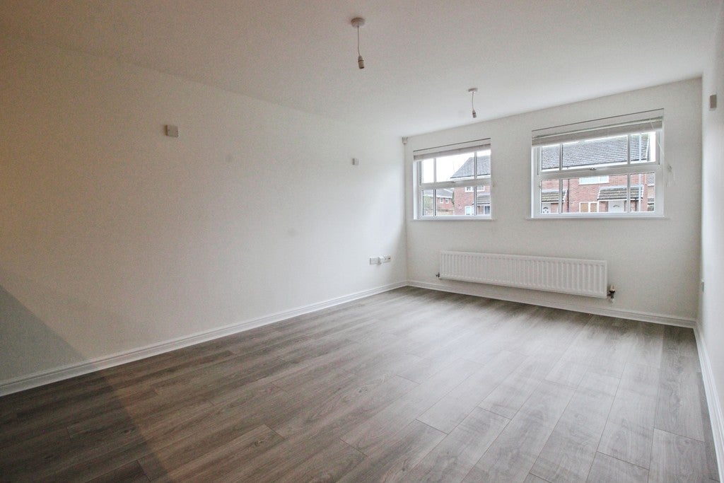 Flat Eversley Park in Chester