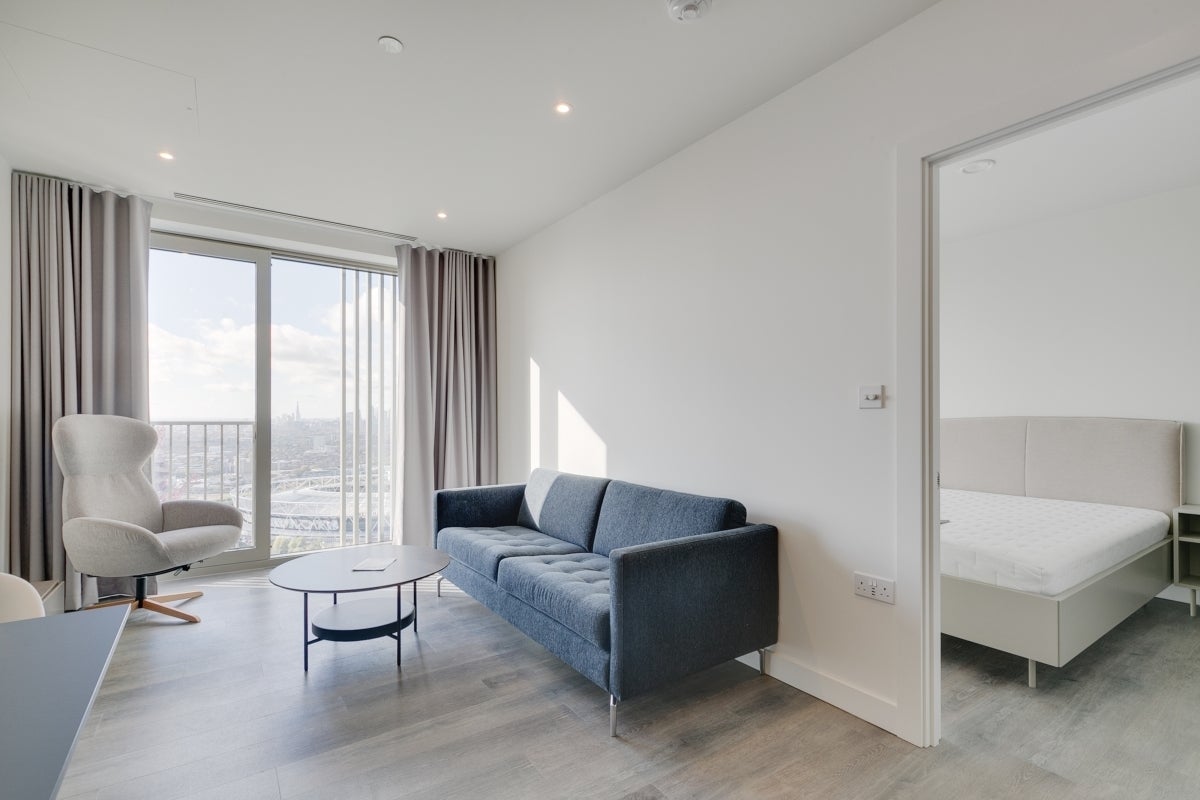 Flat Cherry Park Lane in Greater London