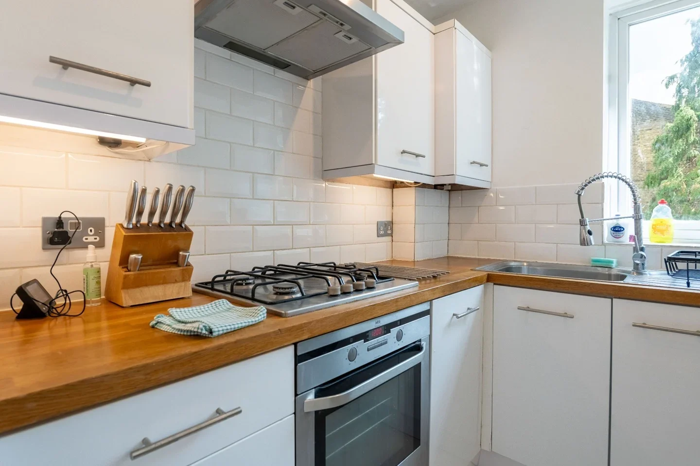 Flat Kennington Park Road in Greater London