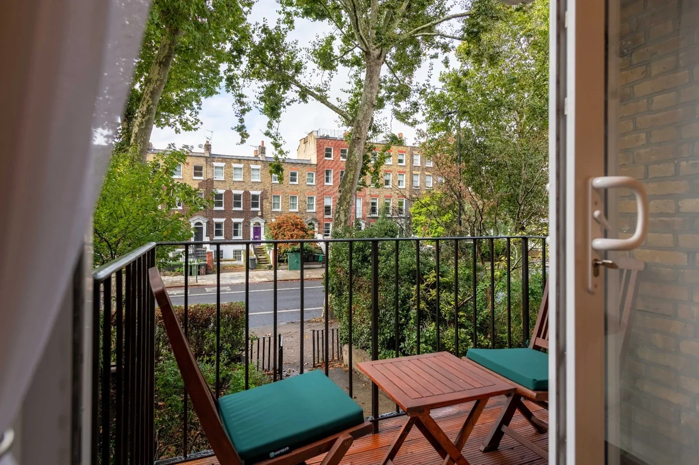 Flat Kennington Park Road in Greater London