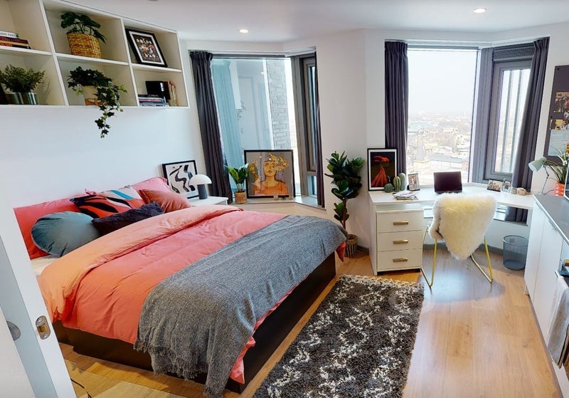 Room Skelhorne Street in Liverpool