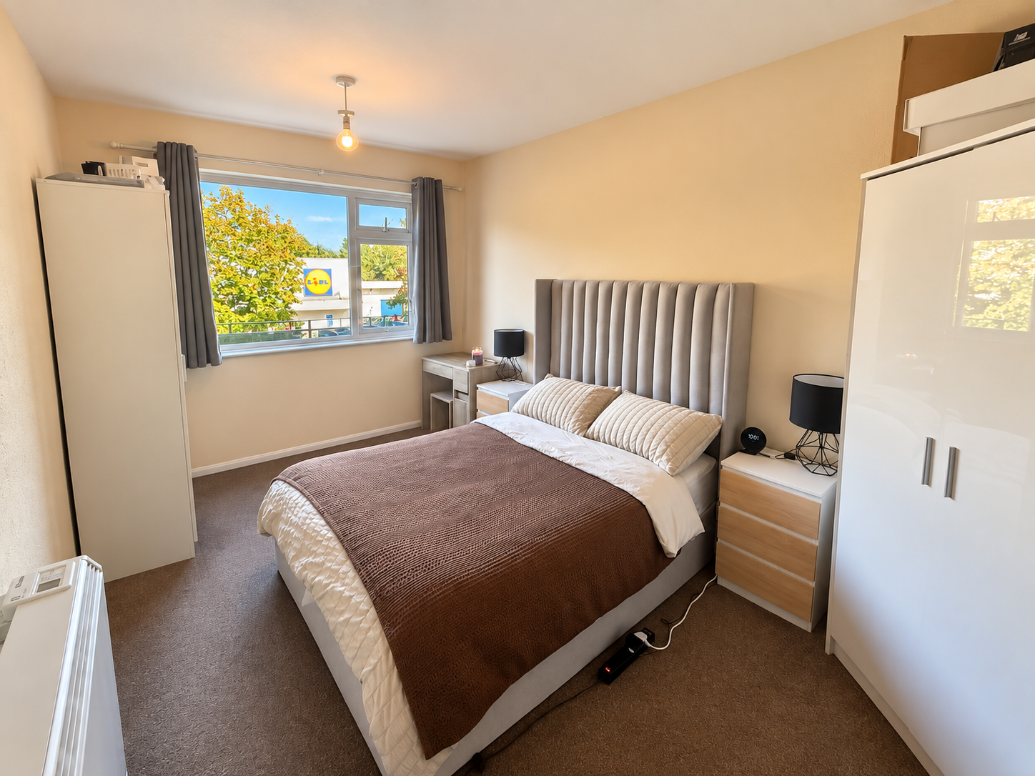 Flat Crofton Road in Greater London