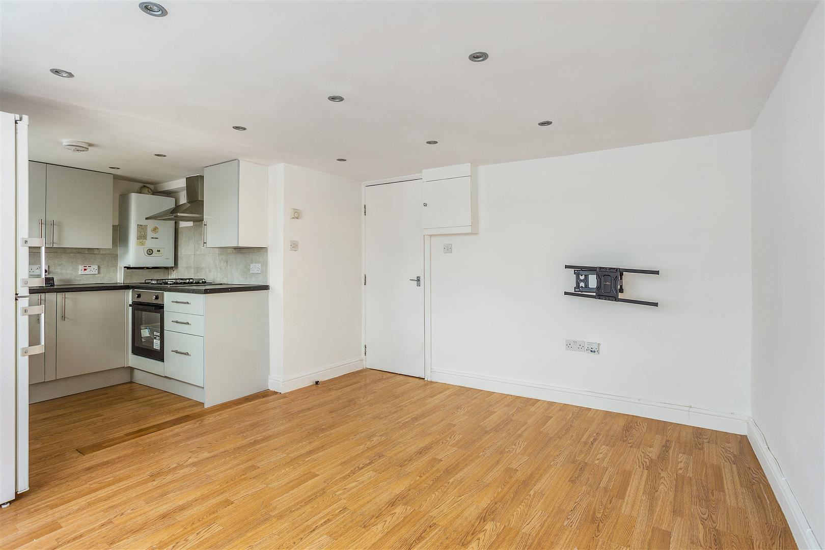 Flat Jordan Road in Greater London