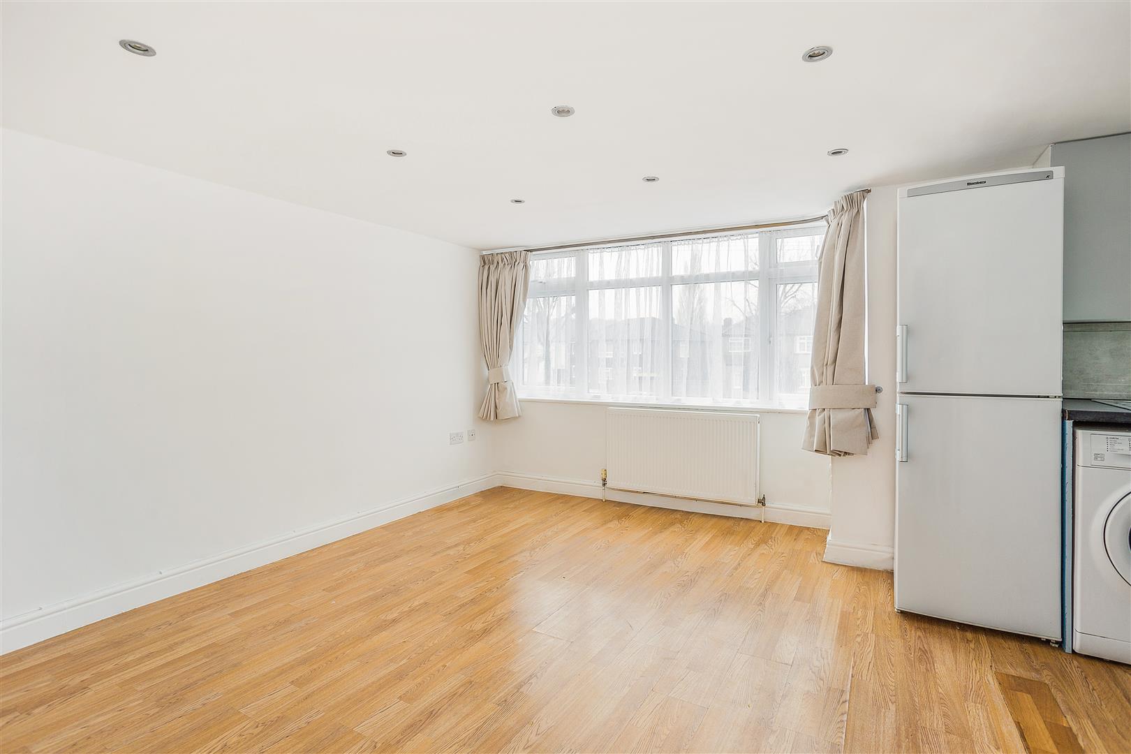 Flat Jordan Road in Greater London