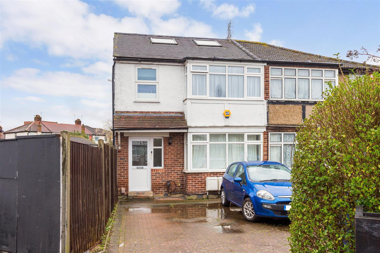 Flat Jordan Road in Greater London