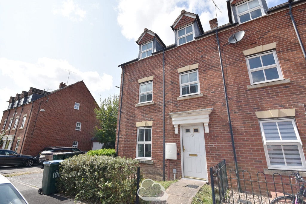 House Beanfield Avenue in Coventry
