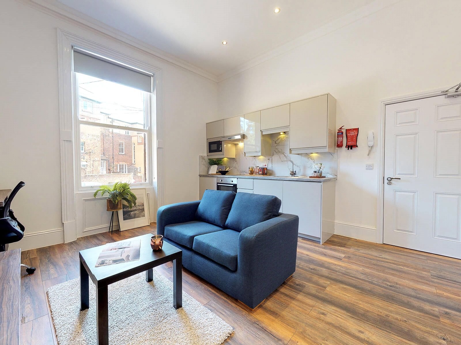 Flat Clarendon Road in Leeds