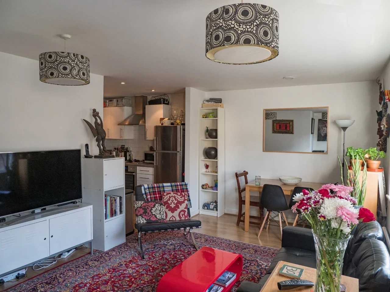Flat Clapton Square in Greater London