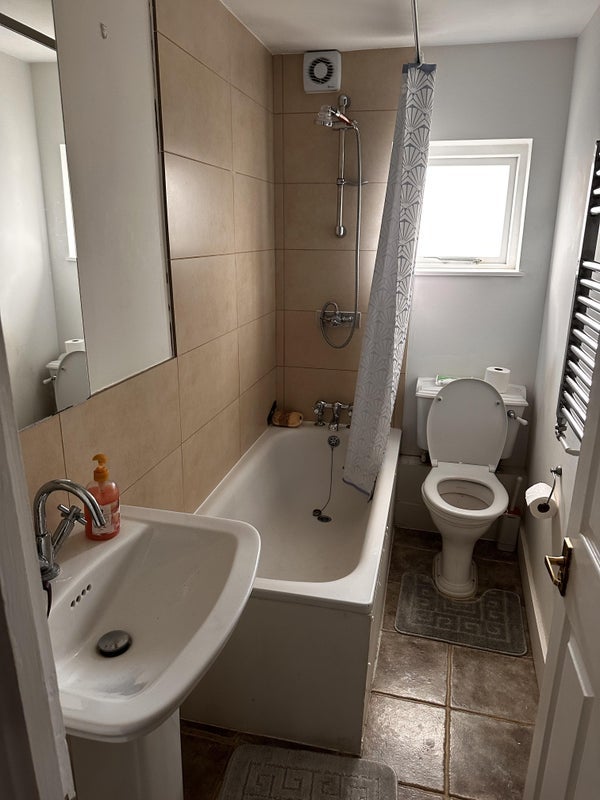 Room Disraeli Road in Greater London