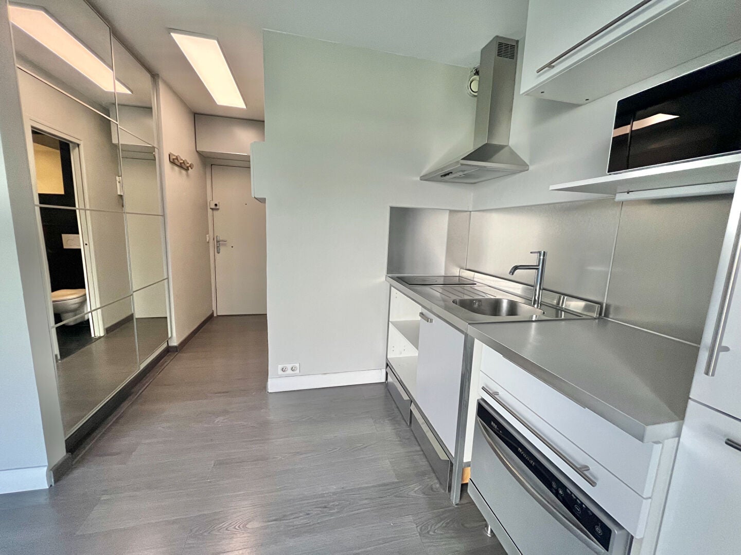 Appartement Rue Lasson à Paris
