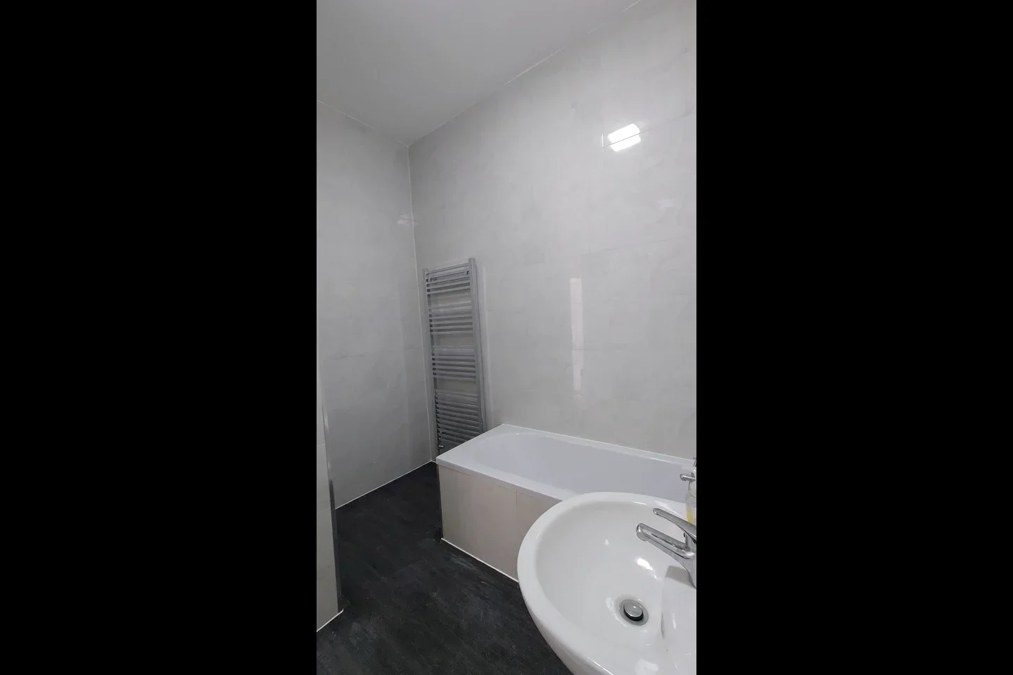 Flat Wellwood Road in Greater London