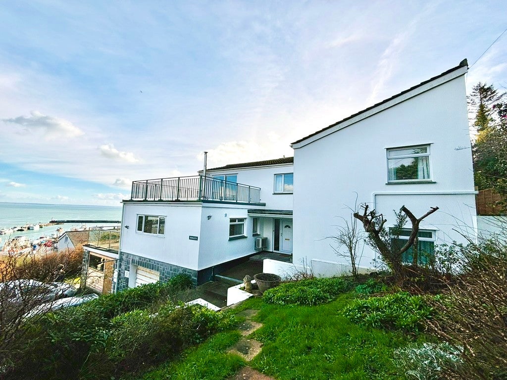 House Bon Cot Road in Penzance