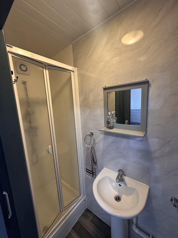 Room Aldine Street in Greater London