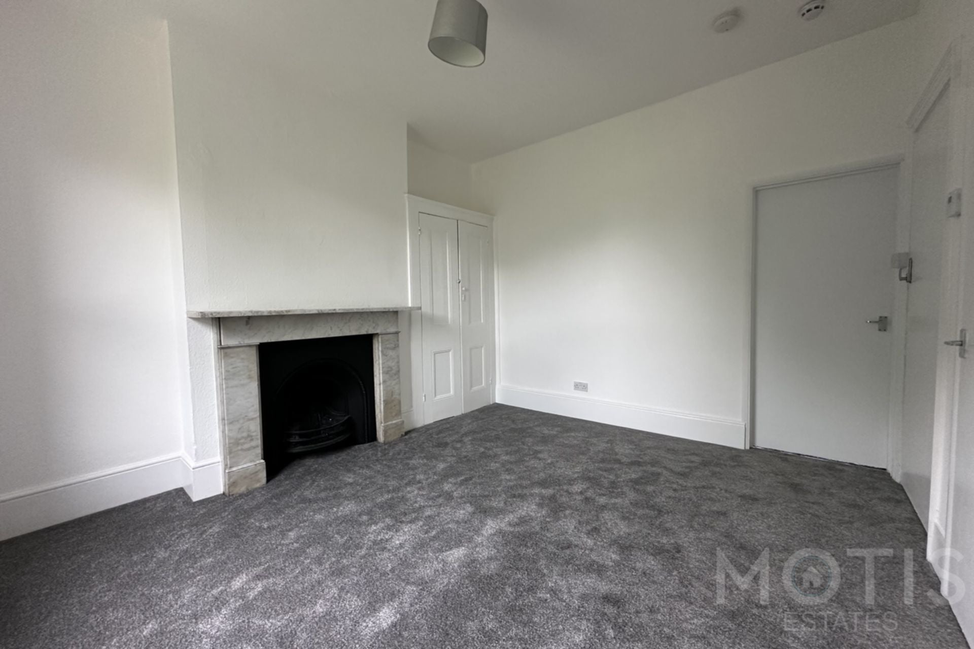 Flat Brockman Road in Folkestone and Hythe District