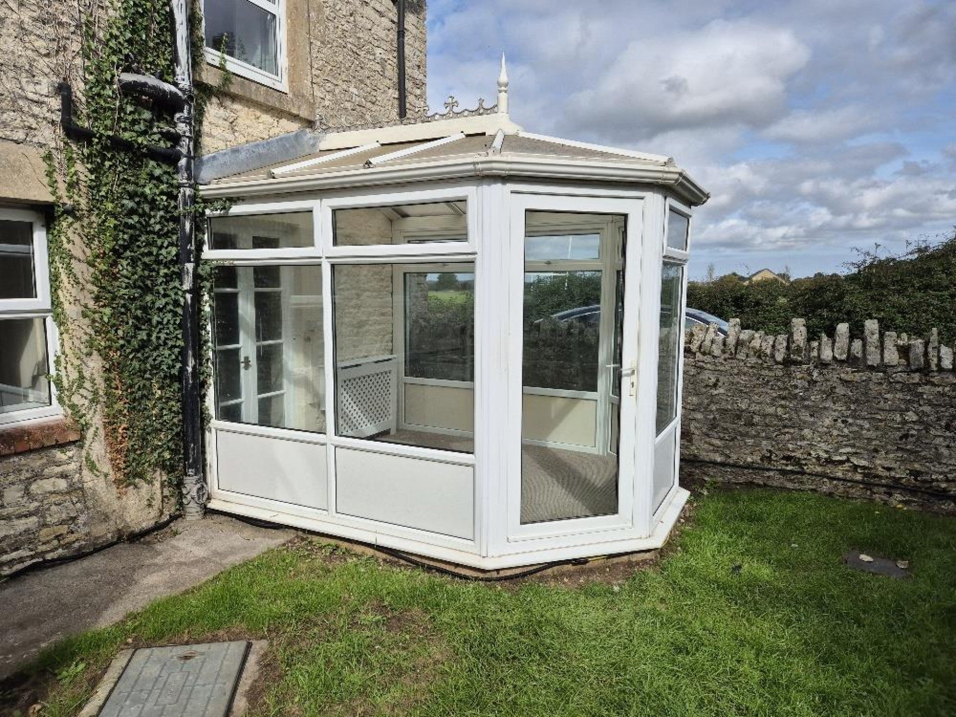 Flat Silver Street in Midsomer Norton
