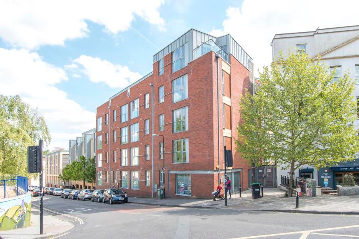 Flat Bath Buildings in Bristol