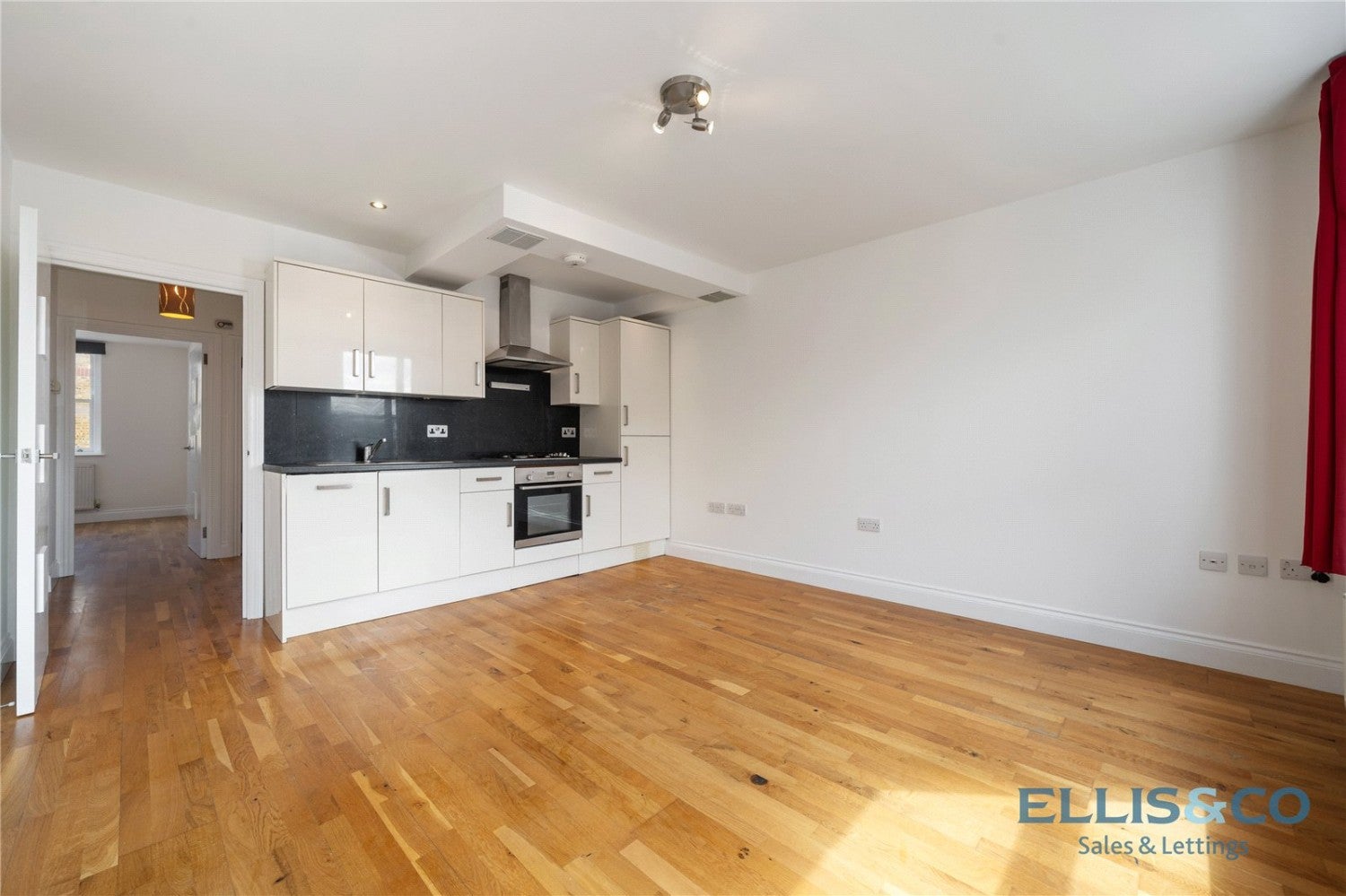 Flat Philip Lane in Greater London