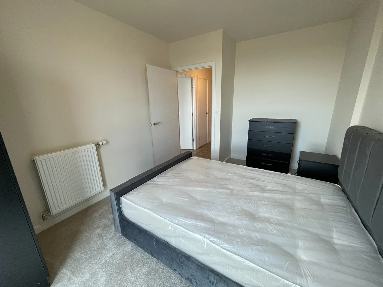 Flat North End Road in Greater London