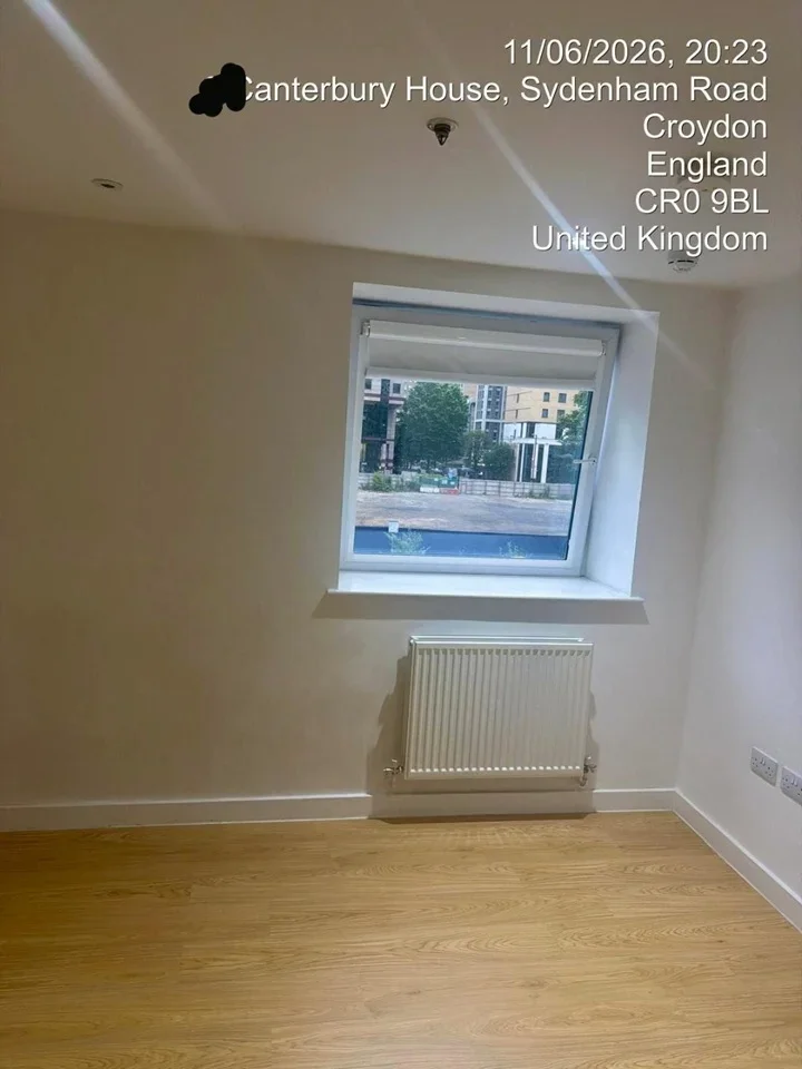Flat Sydenham Road in Greater London