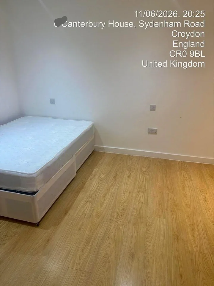 Flat Sydenham Road in Greater London