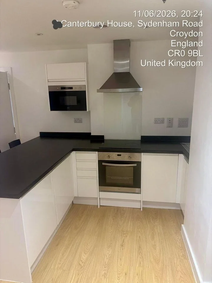 Flat Sydenham Road in Greater London