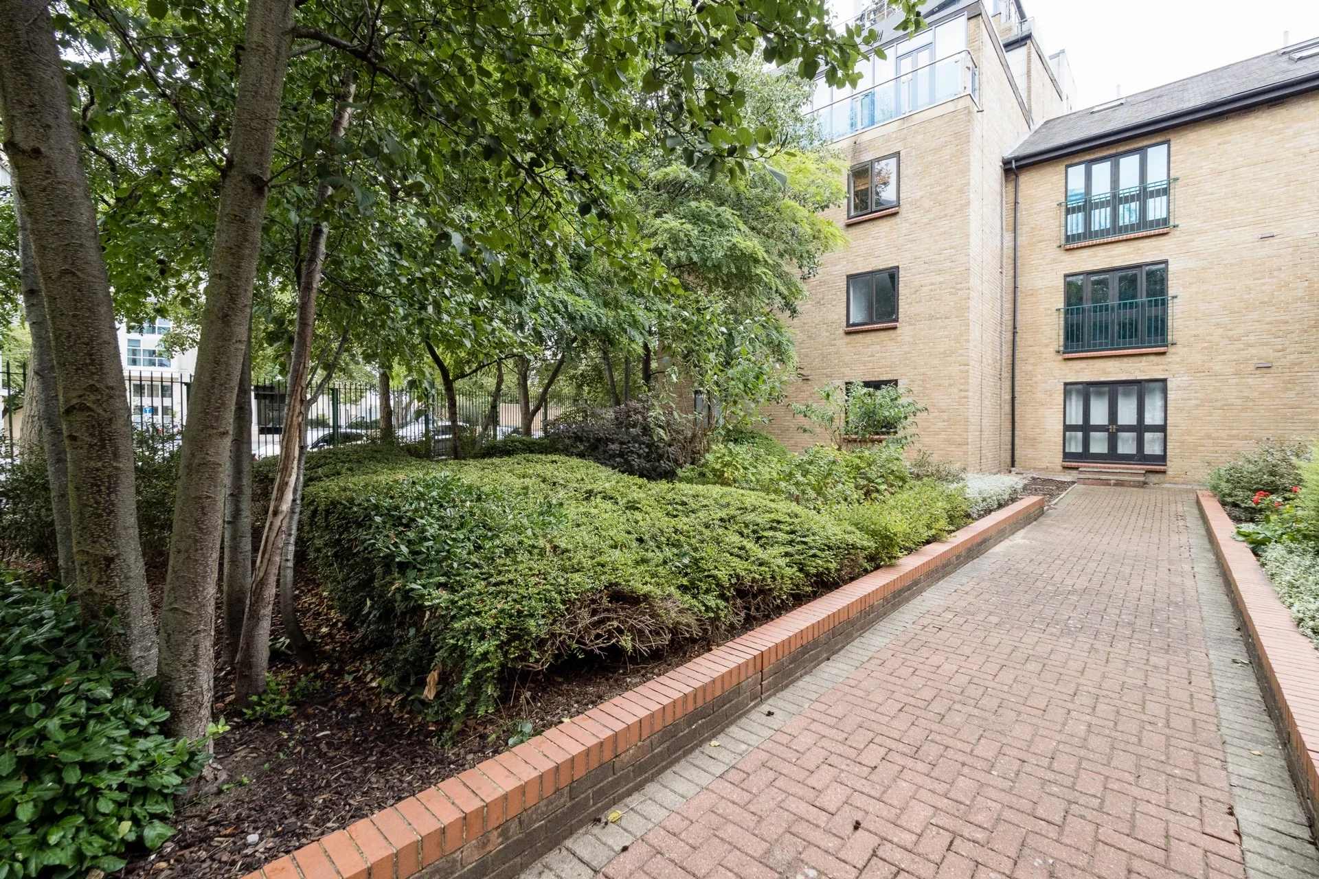 Flat Rope Street in Greater London
