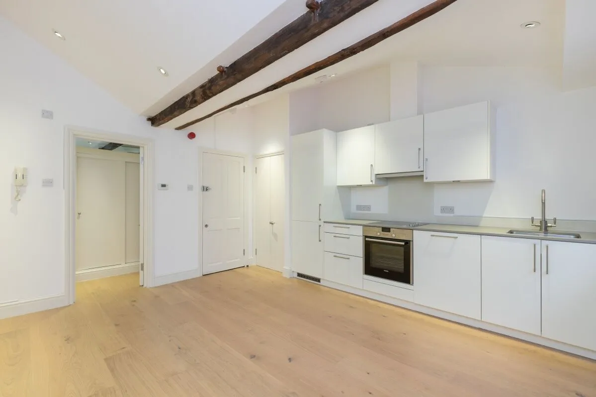 Flat Ganton Street in City of Westminster
