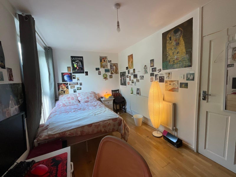 Flat Marylee Way in Greater London