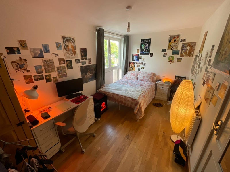 Flat Marylee Way in Greater London