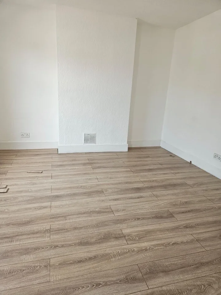 House Cassio Road in Watford