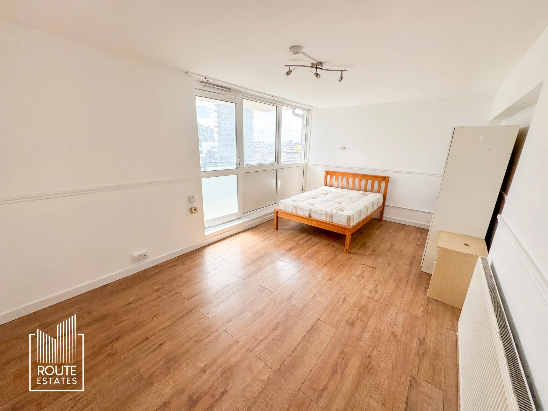 Flat Stanhope Street in Greater London