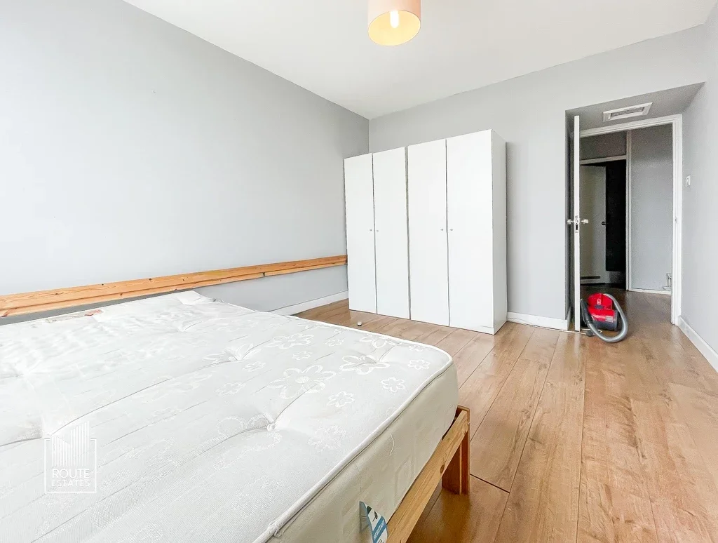 Flat Stanhope Street in Greater London