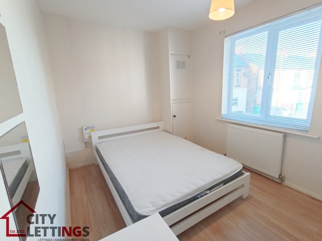 Flat Petersham Mews in Nottingham