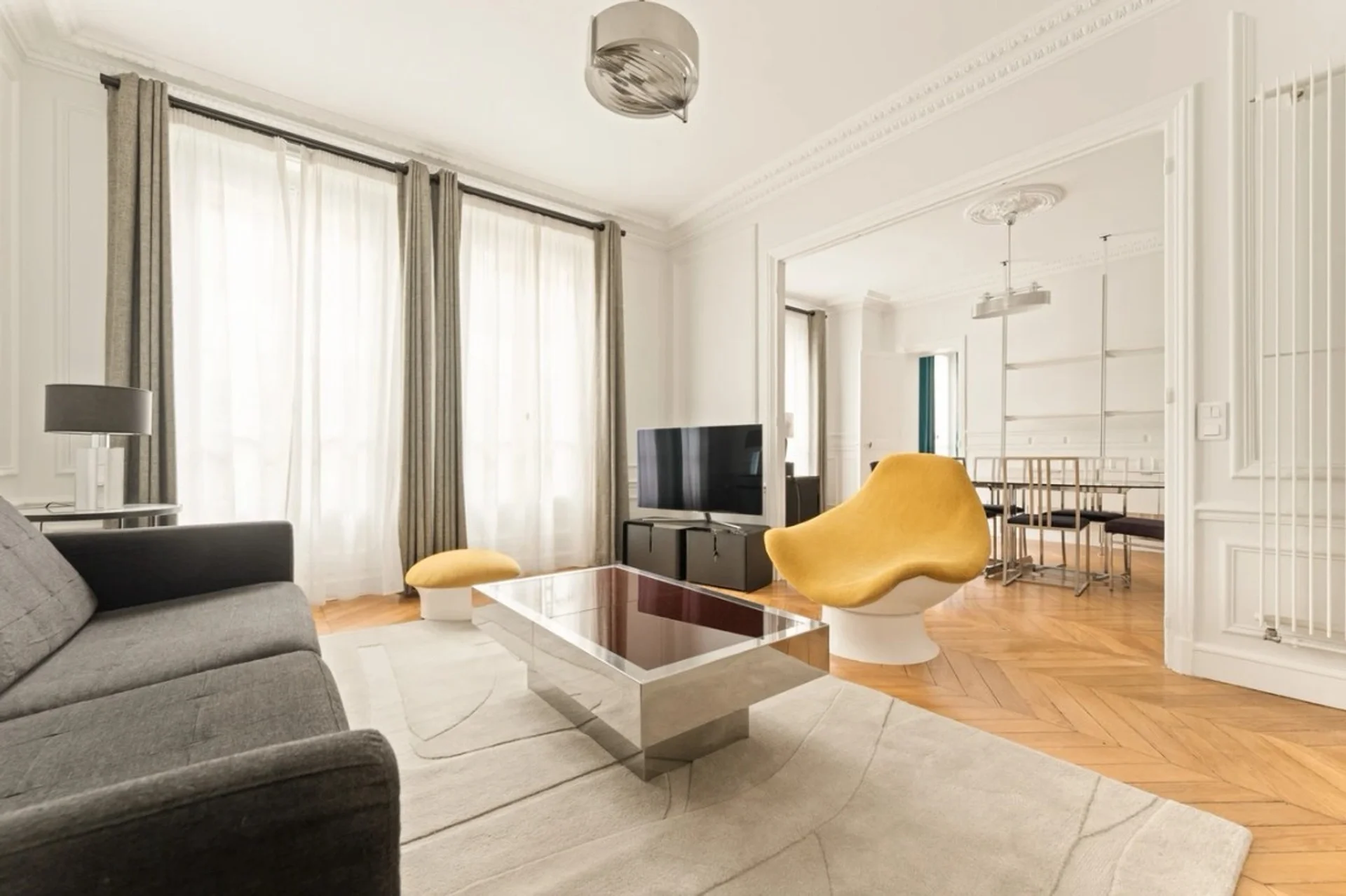 Flat Rue des Renaudes in Paris