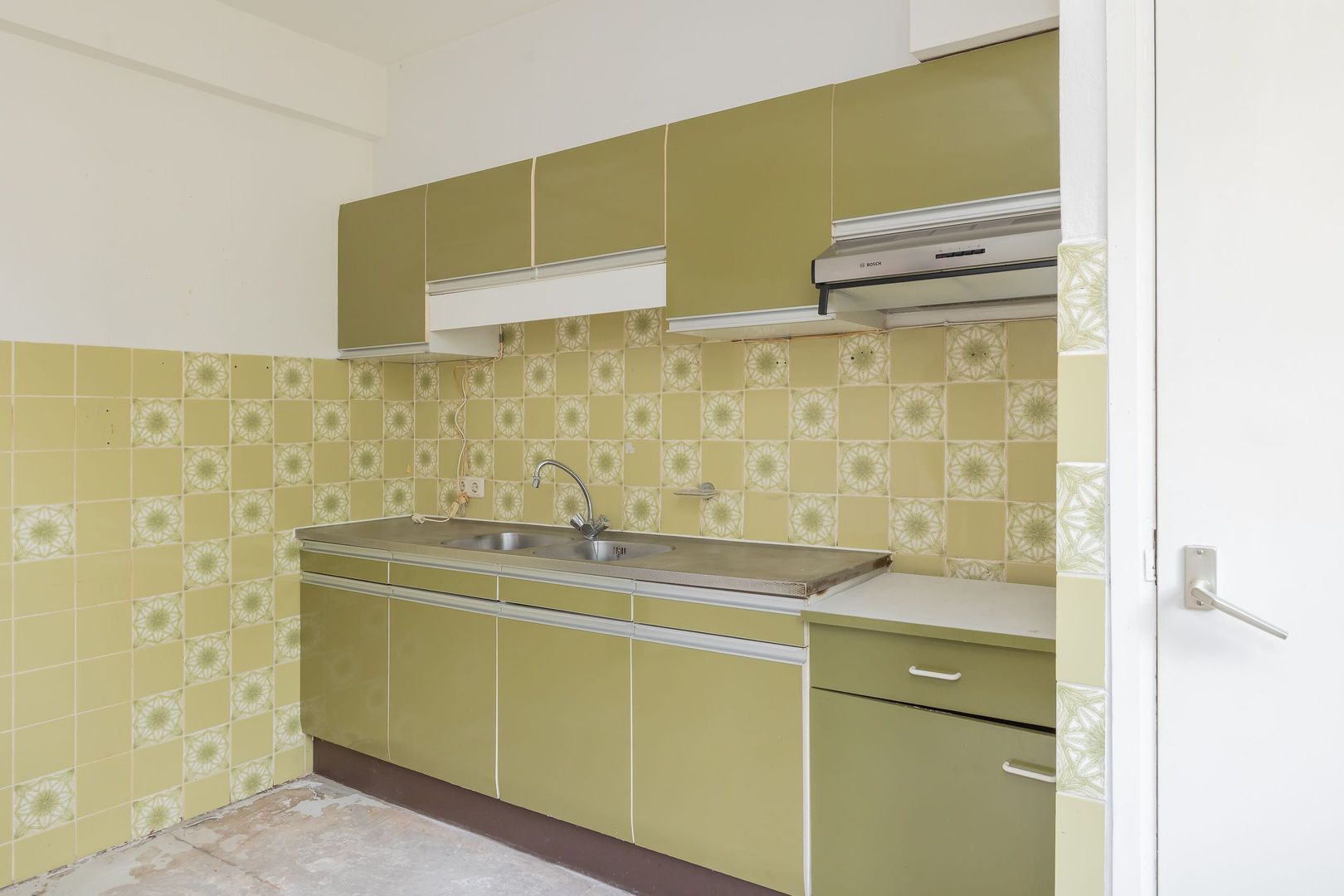 Tussenwoning te koop: Plantsoenlaan 21, Zwanenburg