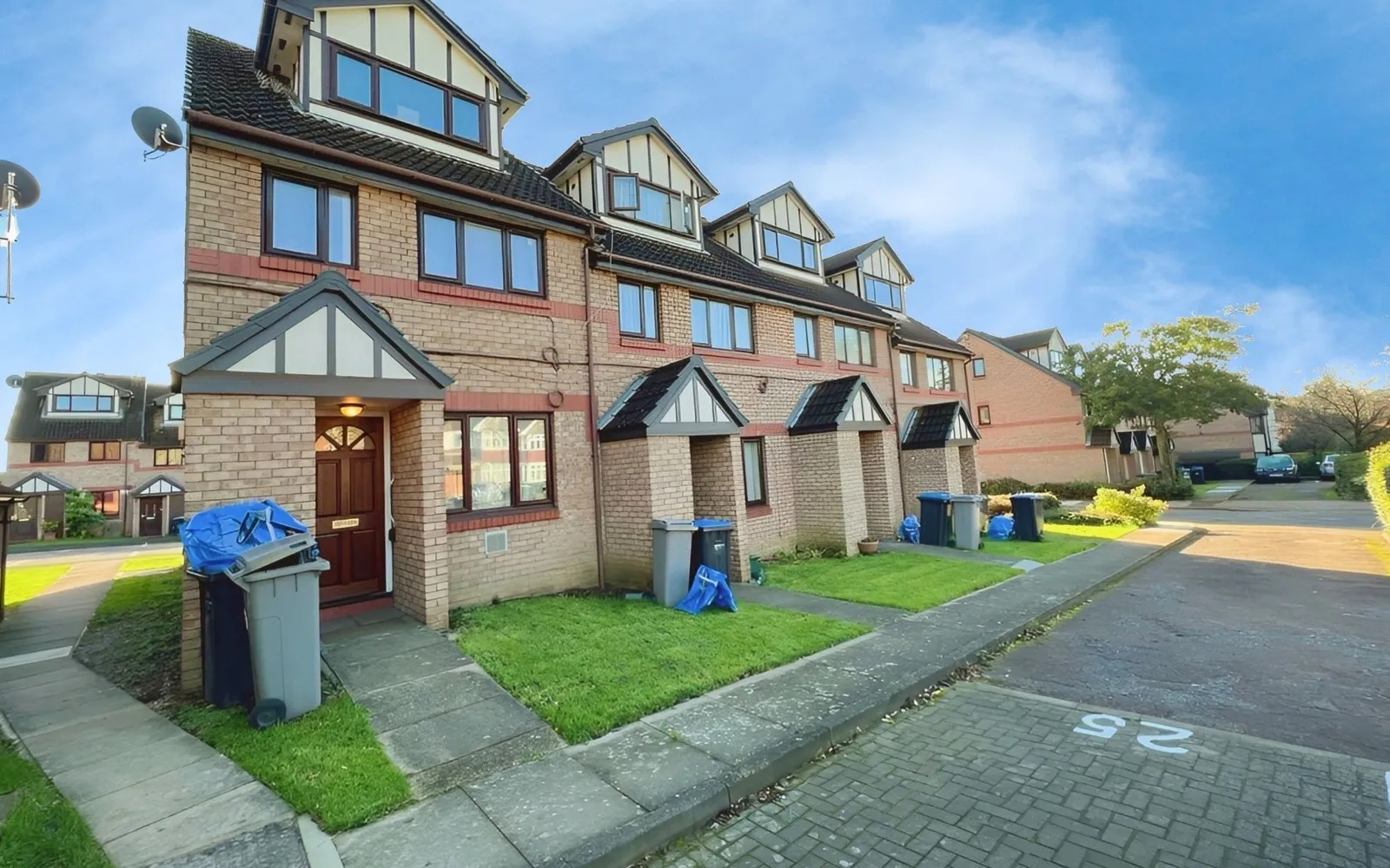 Flat Viewfield Close in Greater London