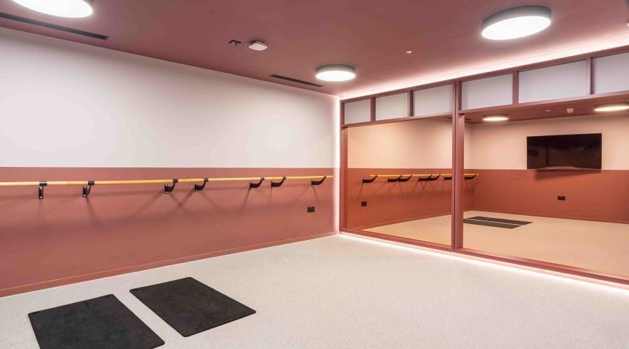Flat Goswell Road in Greater London