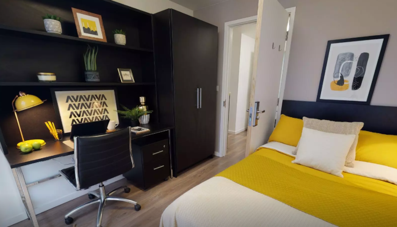 Flat Goswell Road in Greater London