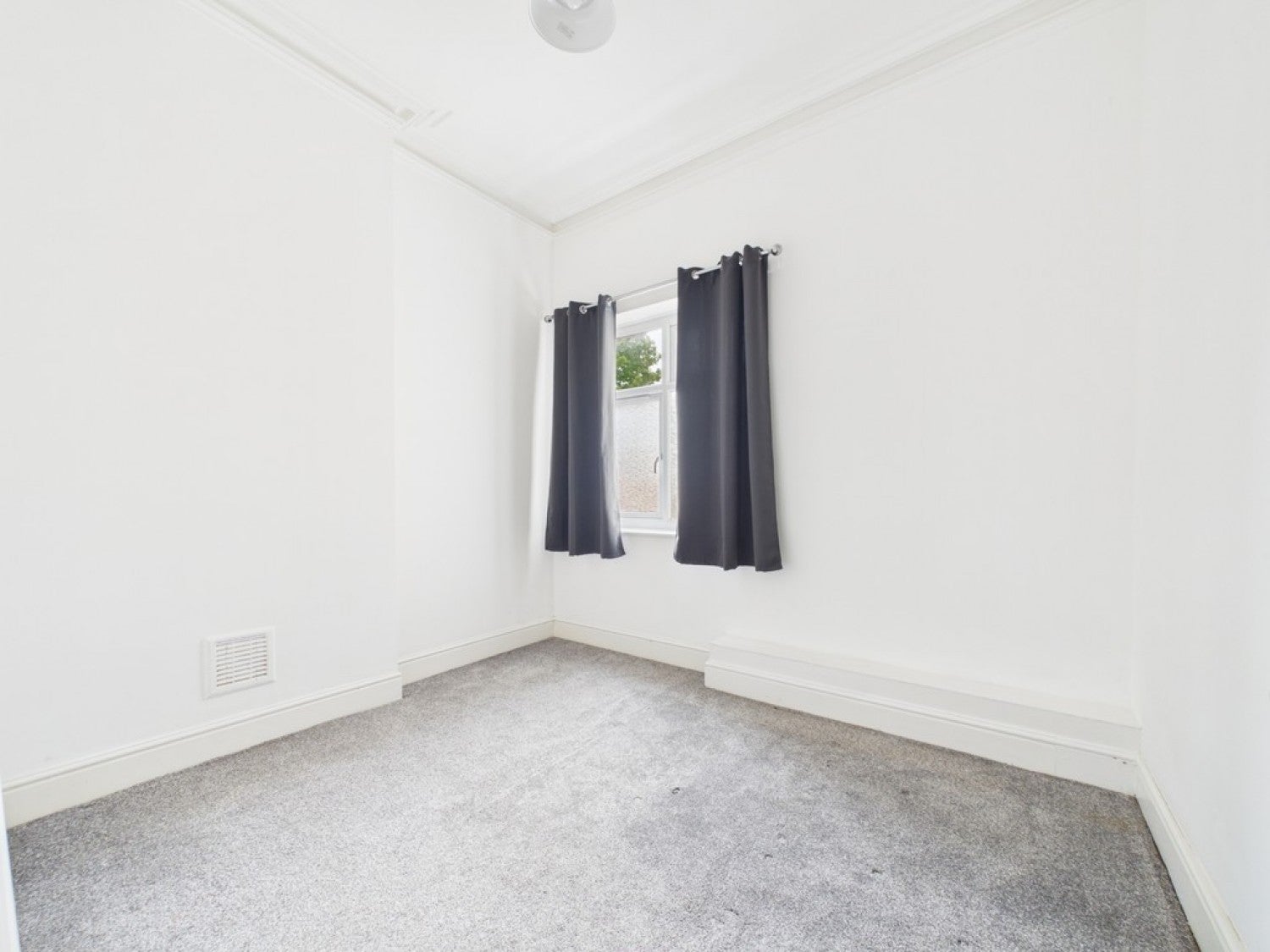 Flat Gladstone Street in Stoke-on-Trent