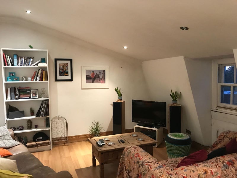 Flat Kentish Town Road in Greater London