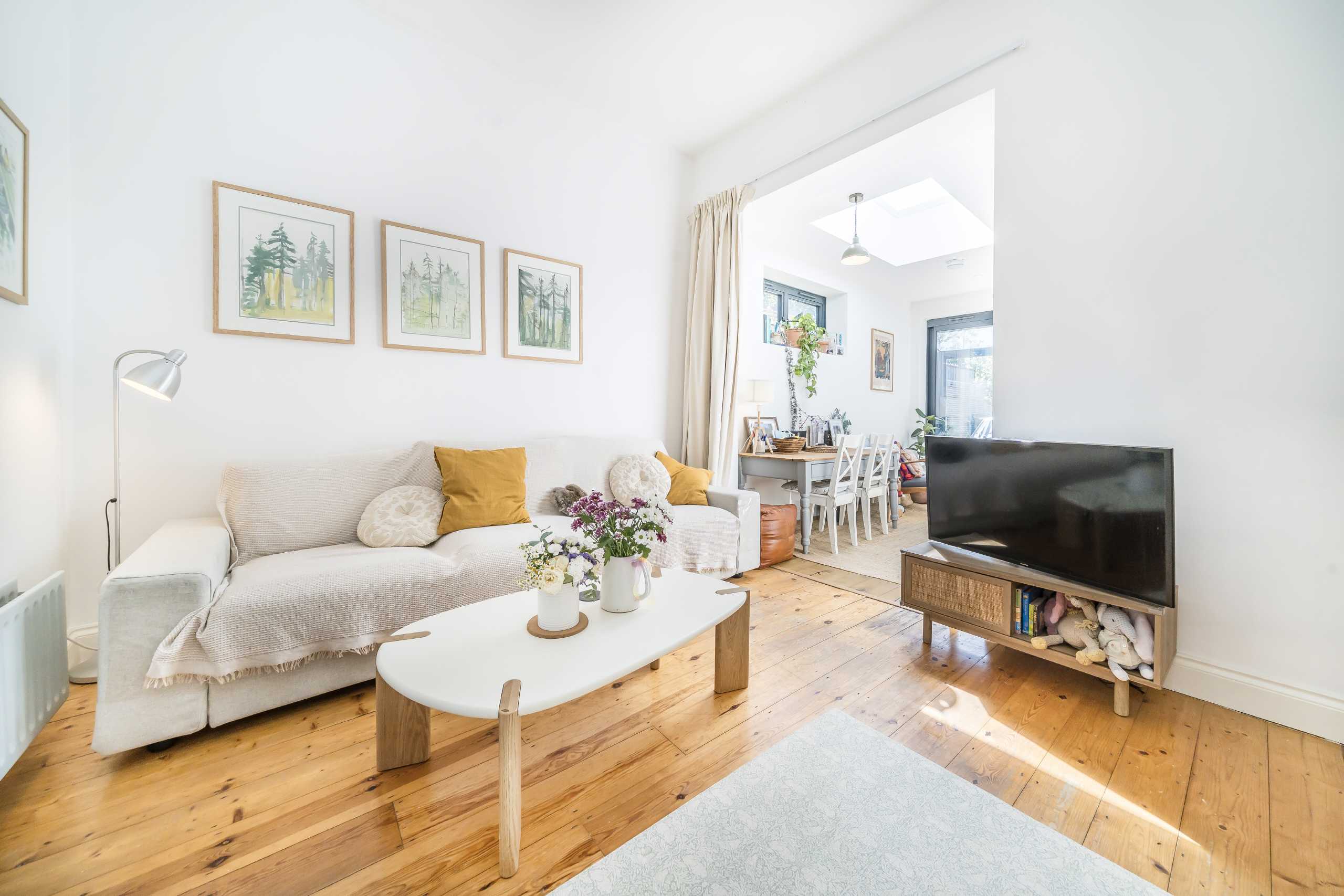 Flat Longley Road in Greater London