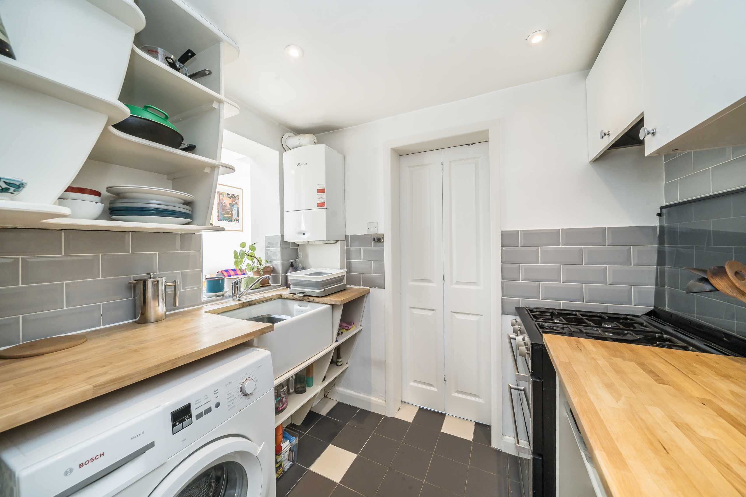 Flat Longley Road in Greater London