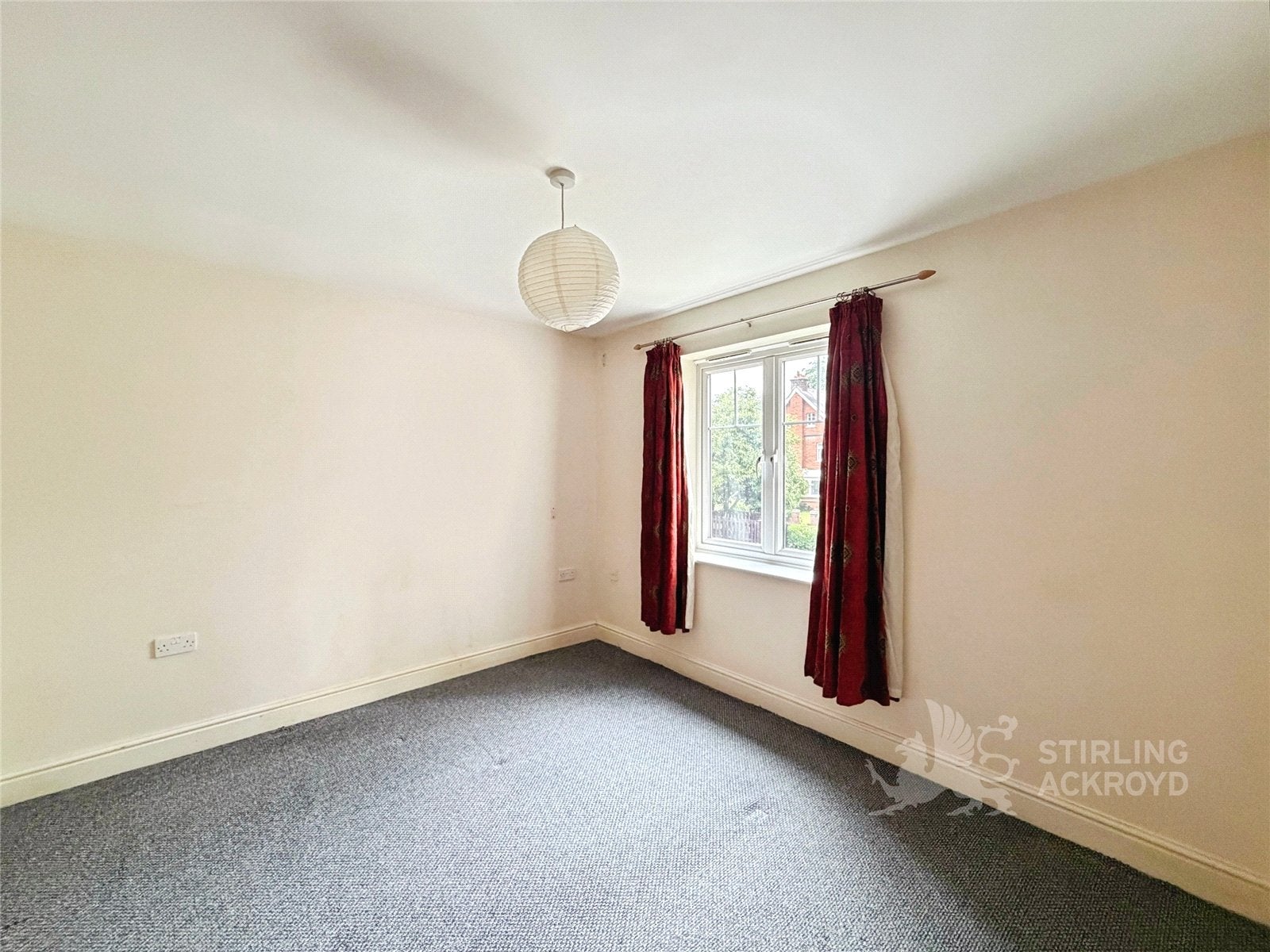 Flat Coley Avenue in Woking
