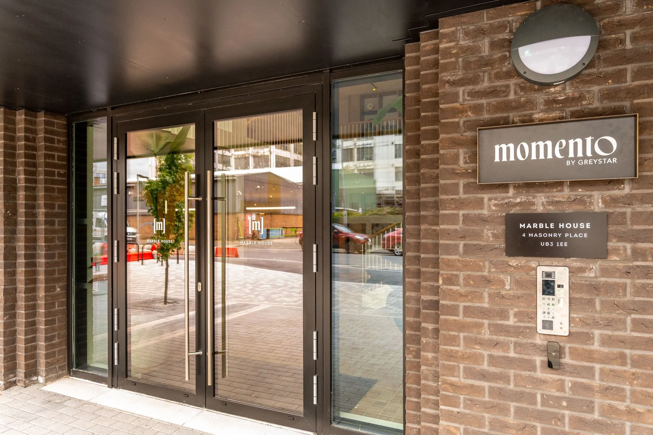Flat Printing House Lane in Greater London