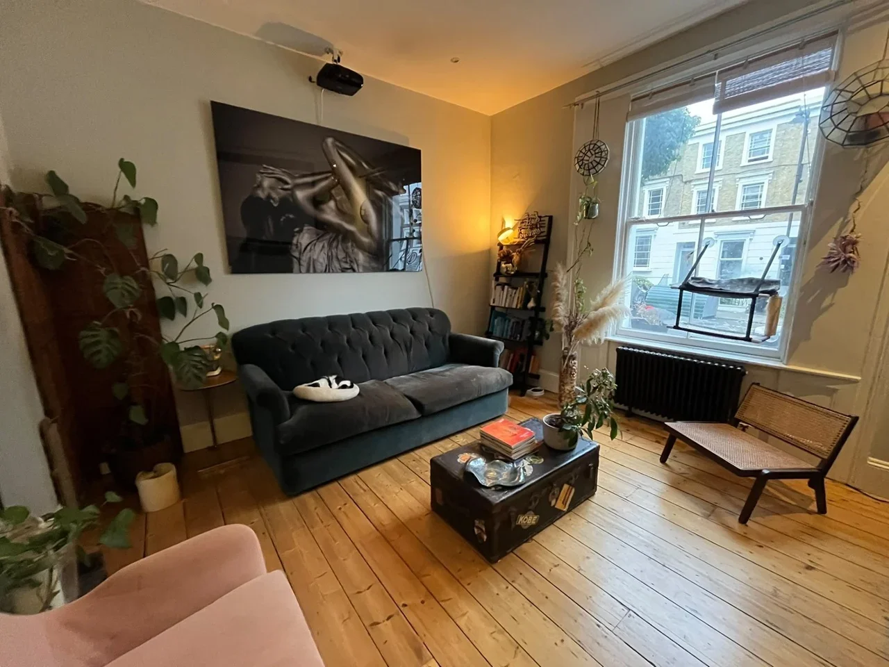 Room Offord Road in Greater London