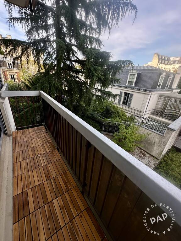 Appartement Place du Maréchal de Lattre de Tassigny à Paris