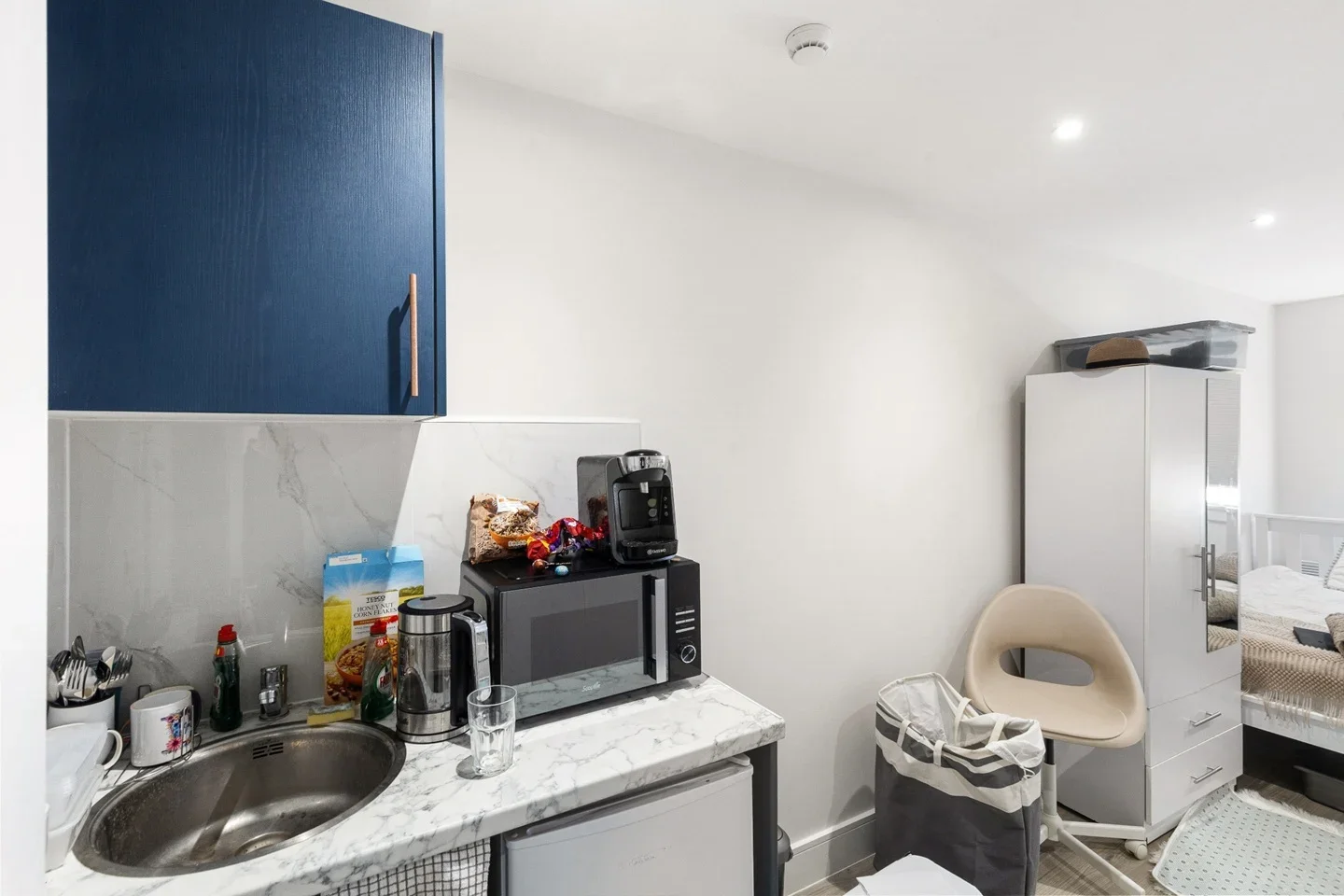 Flat Courtlands Close in Watford