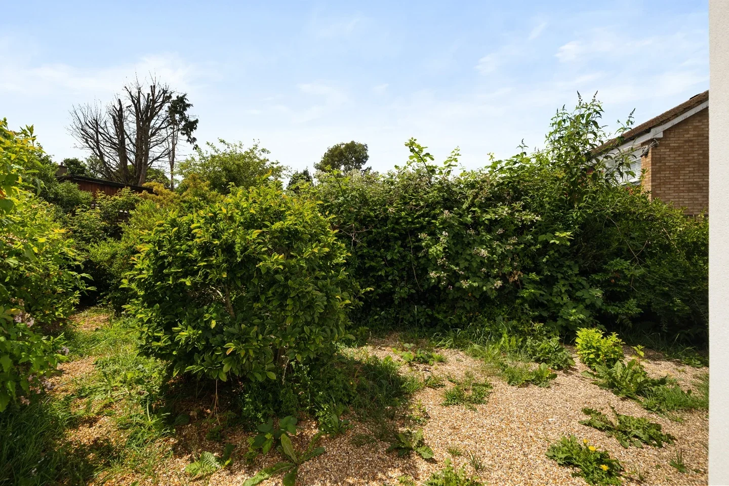 Flat Courtlands Close in Watford