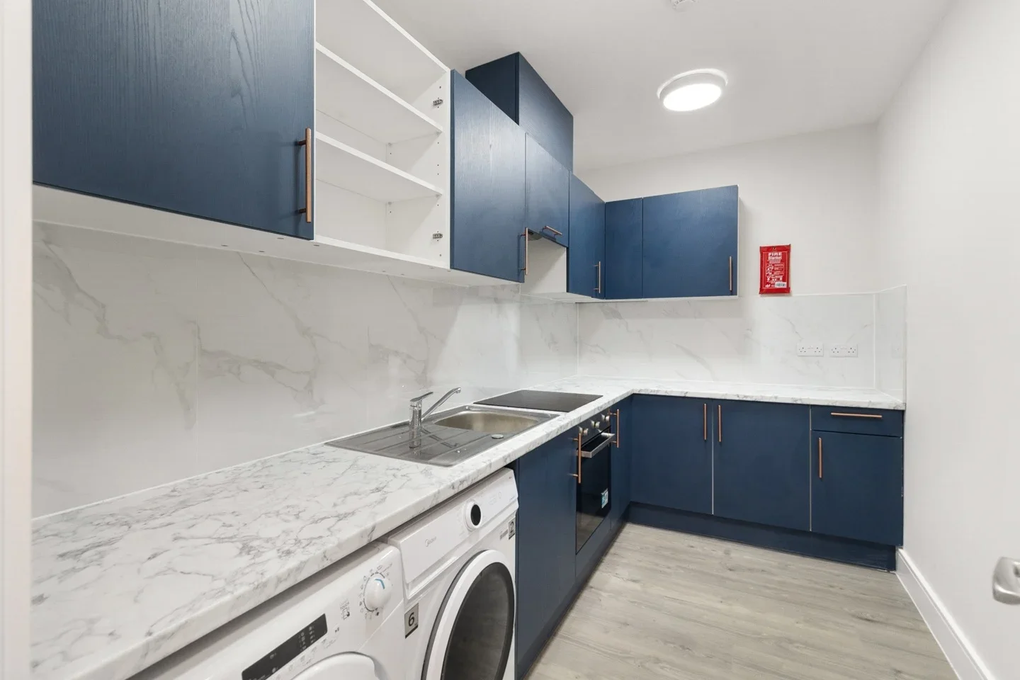 Flat Courtlands Close in Watford