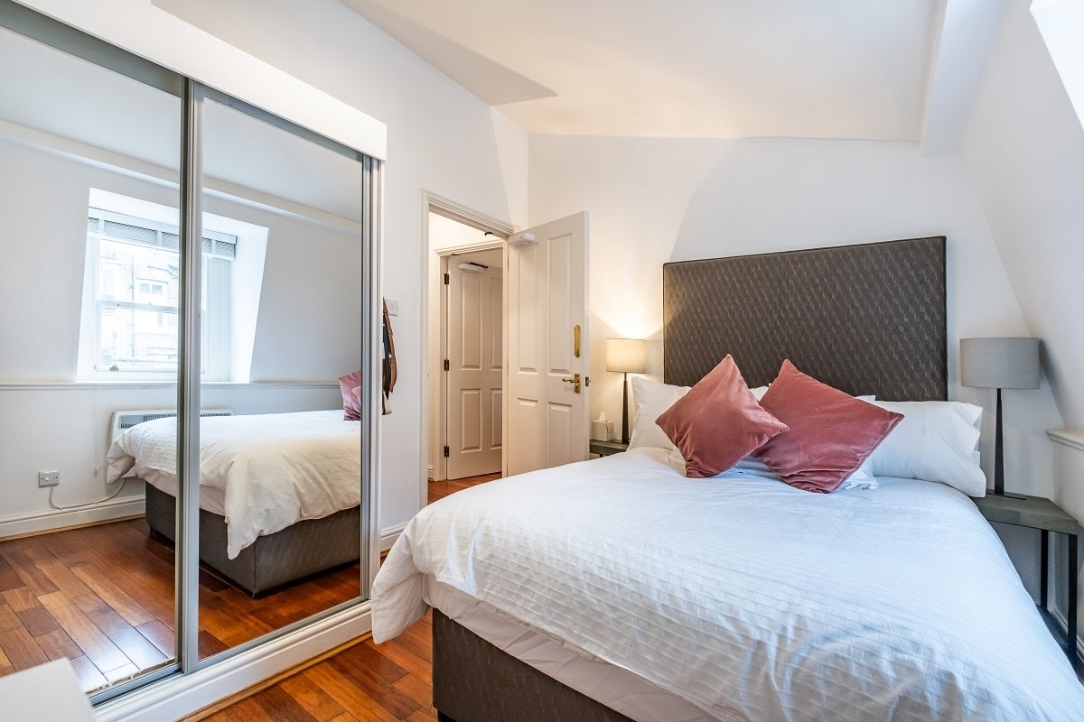 Flat Nottingham Place in City of Westminster